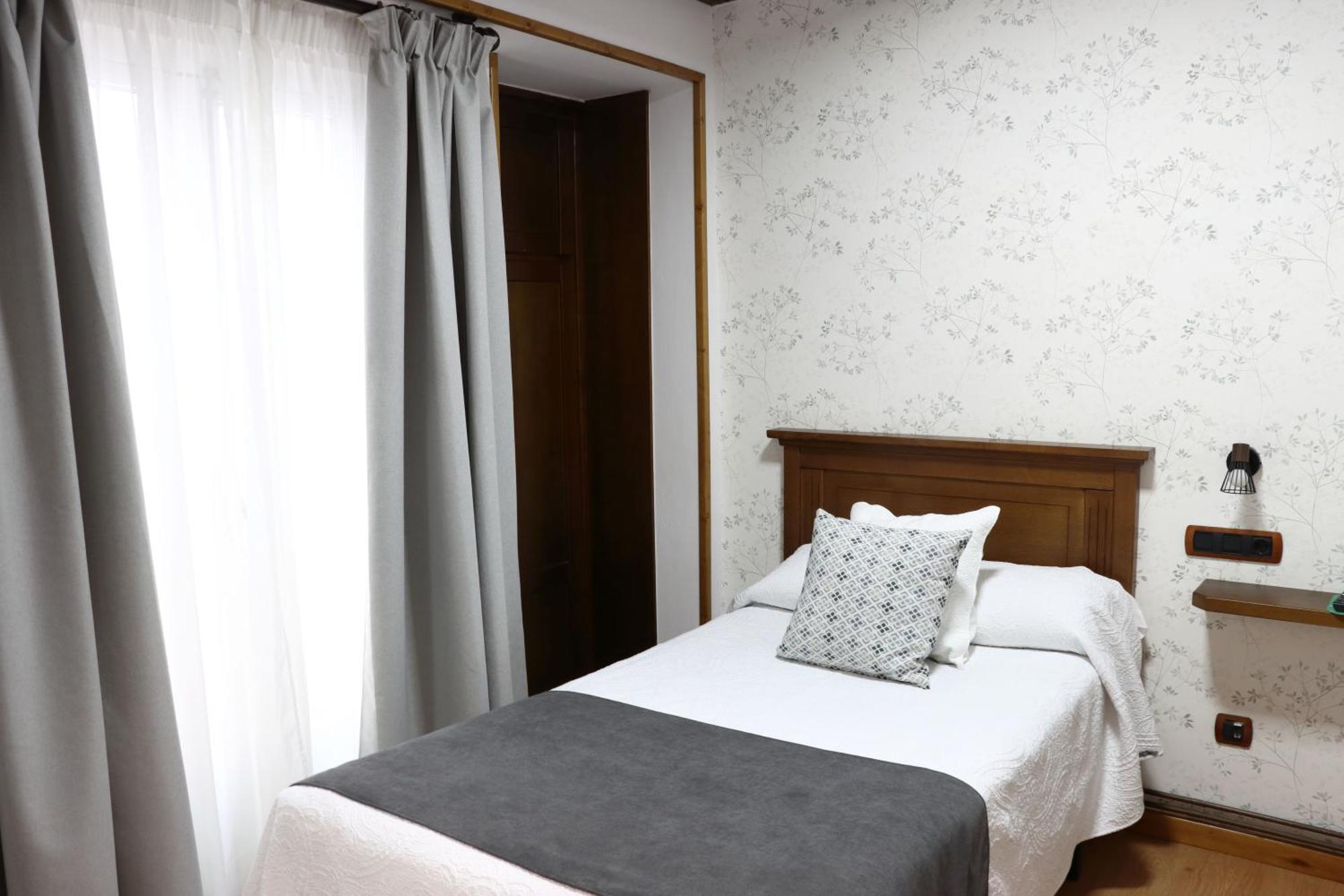Hotel Pazos Alba سانتياغو دي كومبوستيلا المظهر الخارجي الصورة