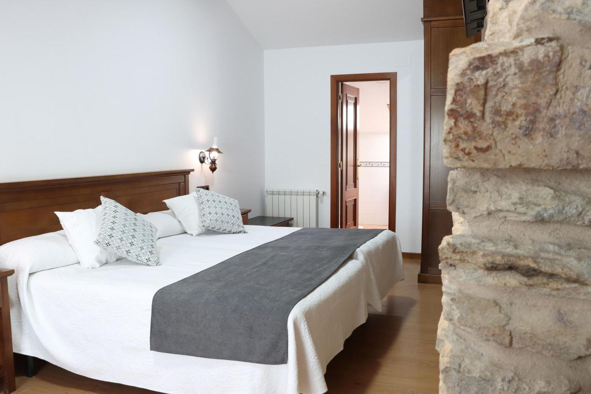 Hotel Pazos Alba سانتياغو دي كومبوستيلا المظهر الخارجي الصورة